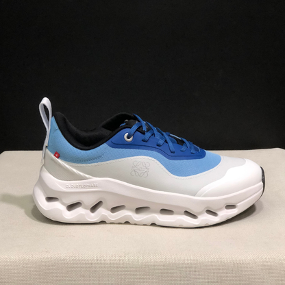 On Cloud × Loewe — Cloudtilt Blue Sky