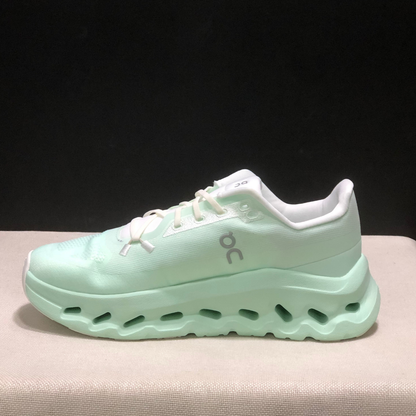 Cloudtilt - White Mint